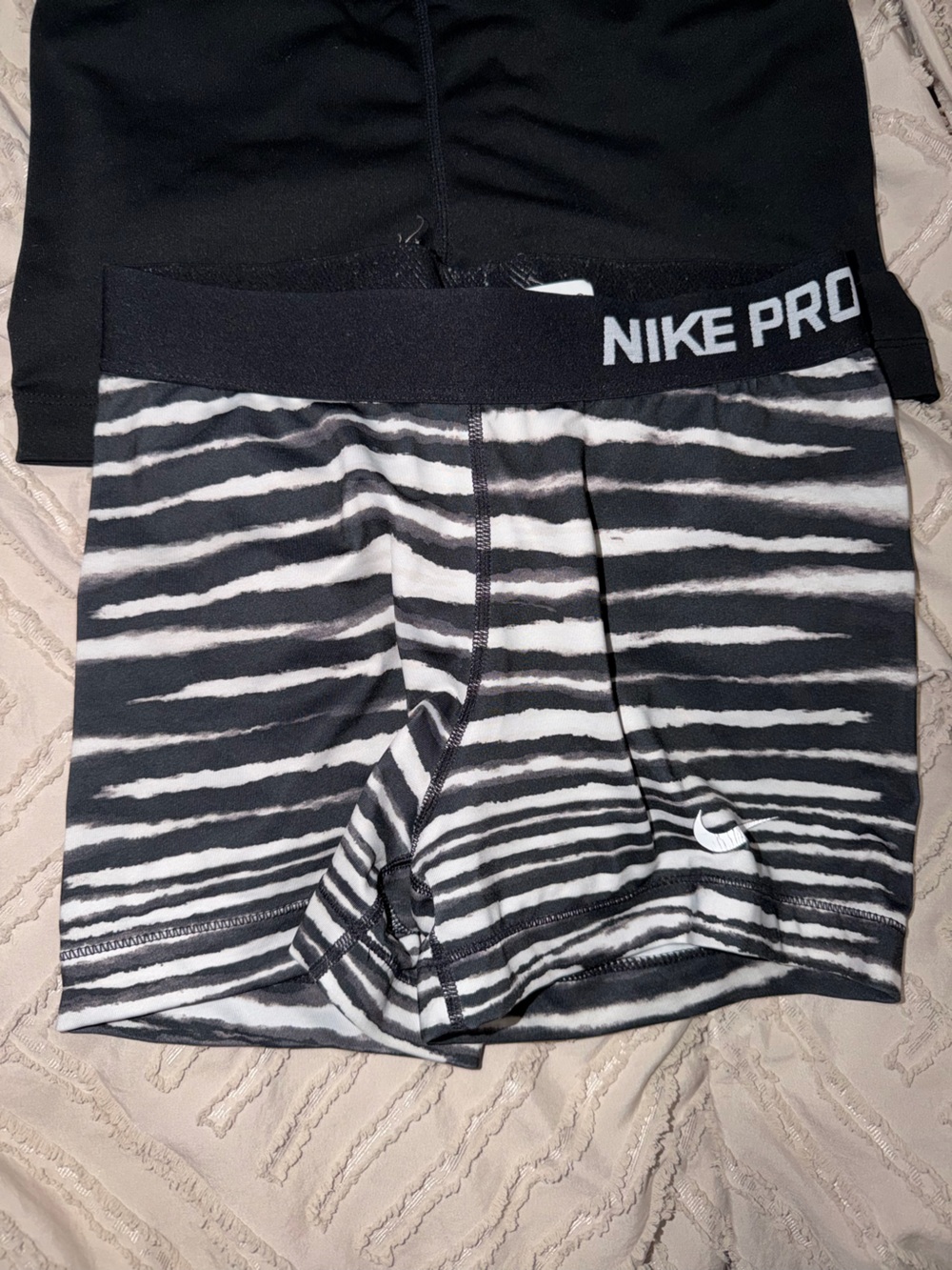 Nike Pro Womens Compression Shorts Pack - Neon Green, Pink, Black, Gray, White - Picture 5 of 6